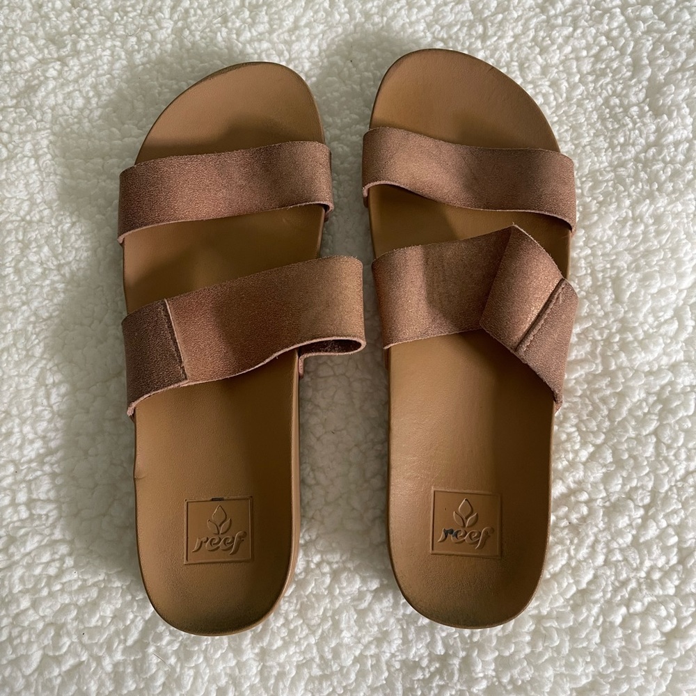 Reef sandals - rose gold - size 9